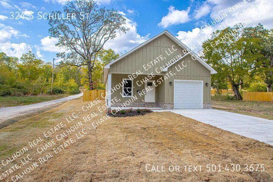 House for rent at 324 S Schiller St, Little Rock, AR 72205