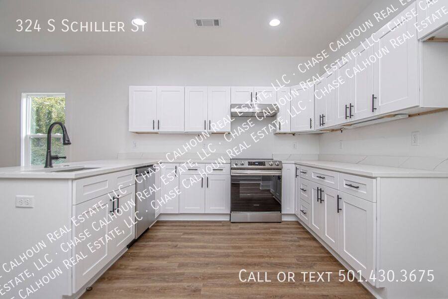 House for rent at 324 S Schiller St, Little Rock, AR 72205