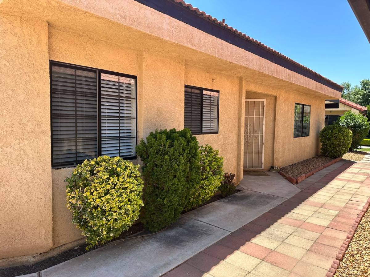 Condo for rent at 11630 Pepper Lane, Apple Valley, CA 92308