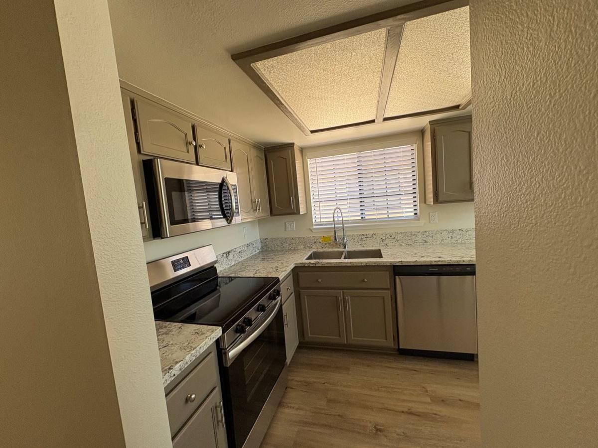 Condo for rent at 11630 Pepper Lane, Apple Valley, CA 92308