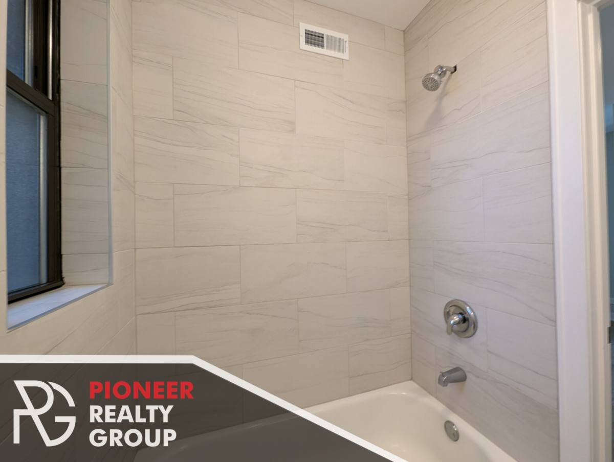 Apartment for rent at 3620 N Marshfield Ave #1C, Chicago, IL 60613