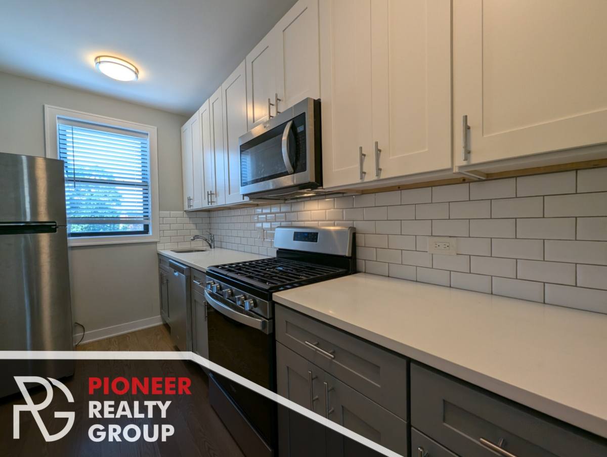 Apartment for rent at 3620 N Marshfield Ave #1C, Chicago, IL 60613