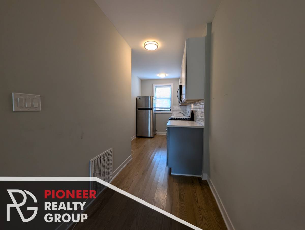 Apartment for rent at 3620 N Marshfield Ave #1C, Chicago, IL 60613