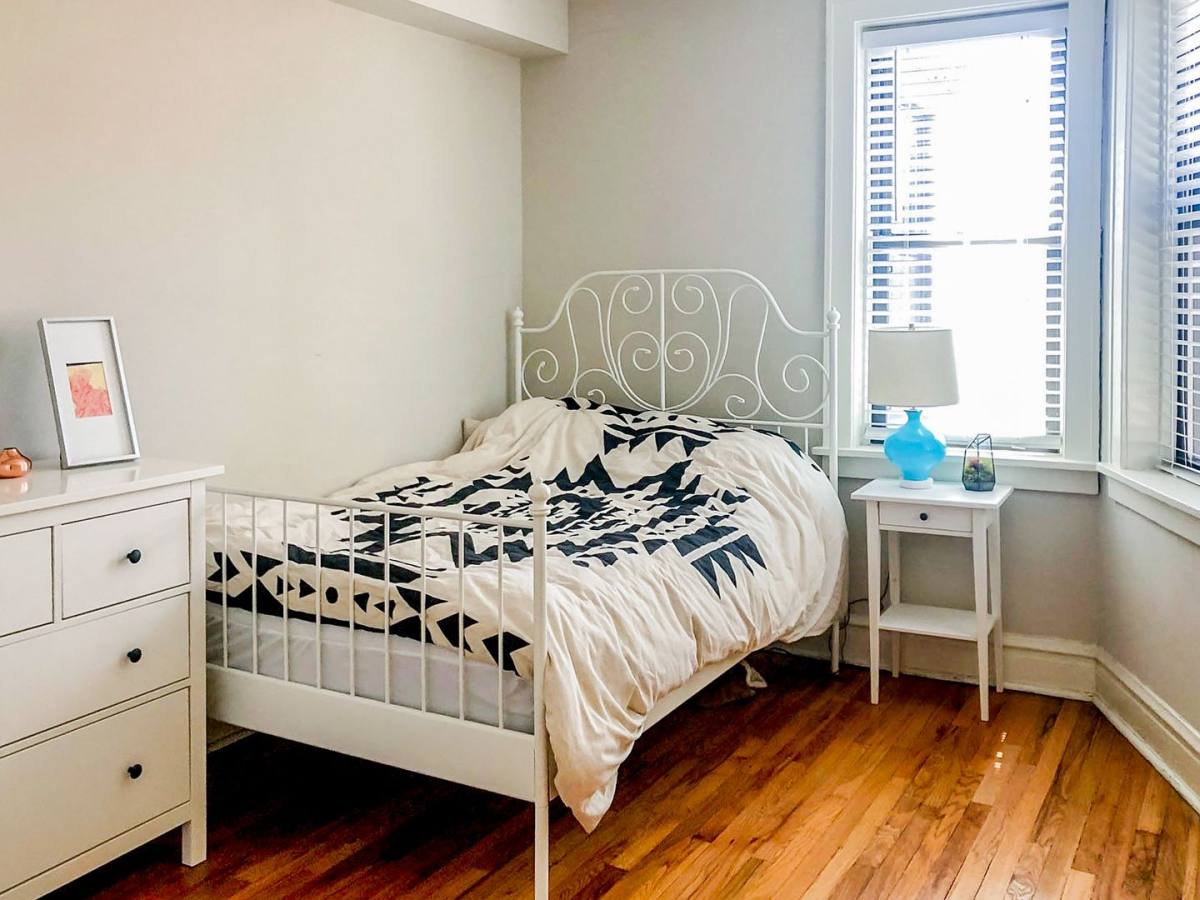 Apartment for rent at 2231 W Wilson Ave #2, Chicago, IL 60625