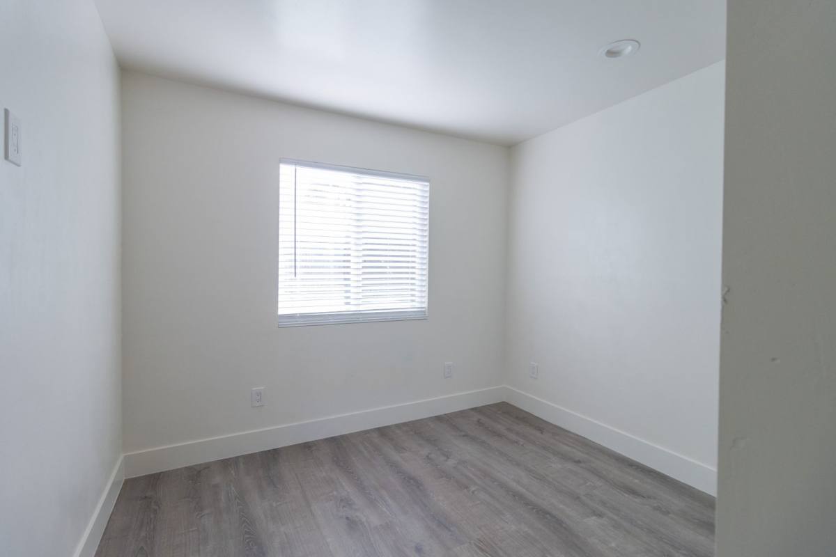 Apartment for rent at 433-439 Grant St, Oceanside, CA 92054