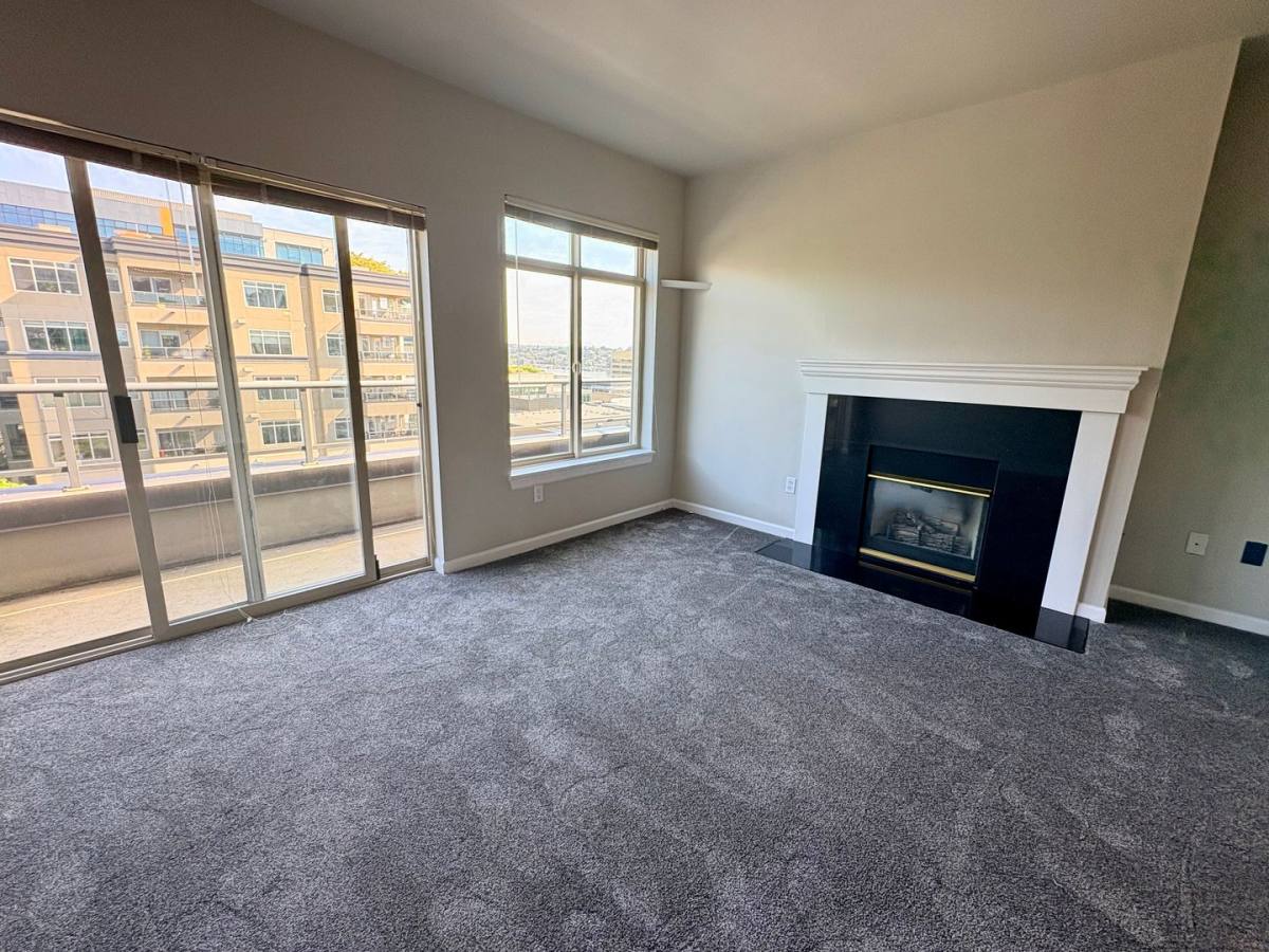 Apartment for rent at 900 Aurora Ave N, Seattle, WA 98109