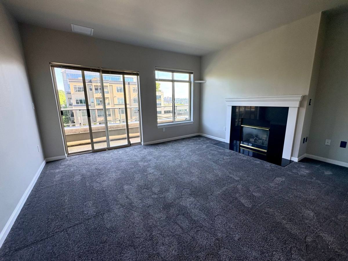 Apartment for rent at 900 Aurora Ave N, Seattle, WA 98109