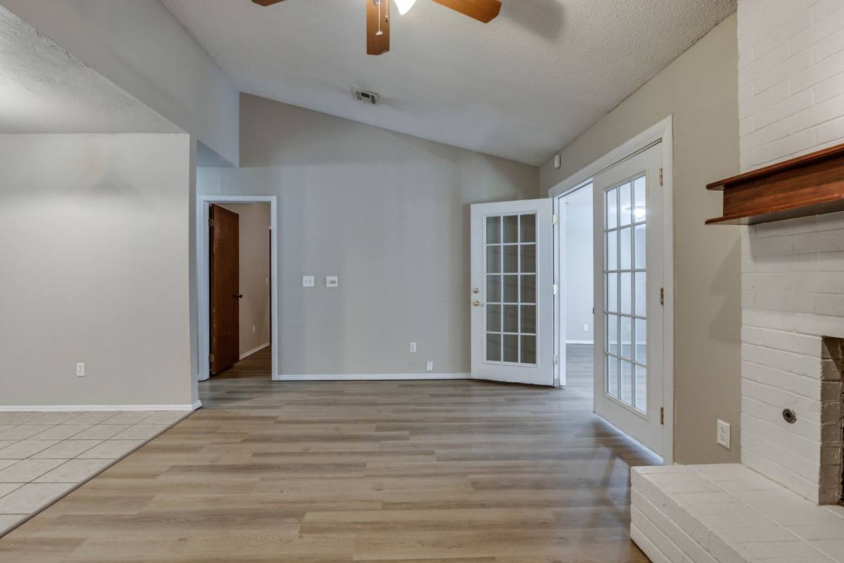 House for rent at 12316 SW 14th St, Yukon, OK 73099