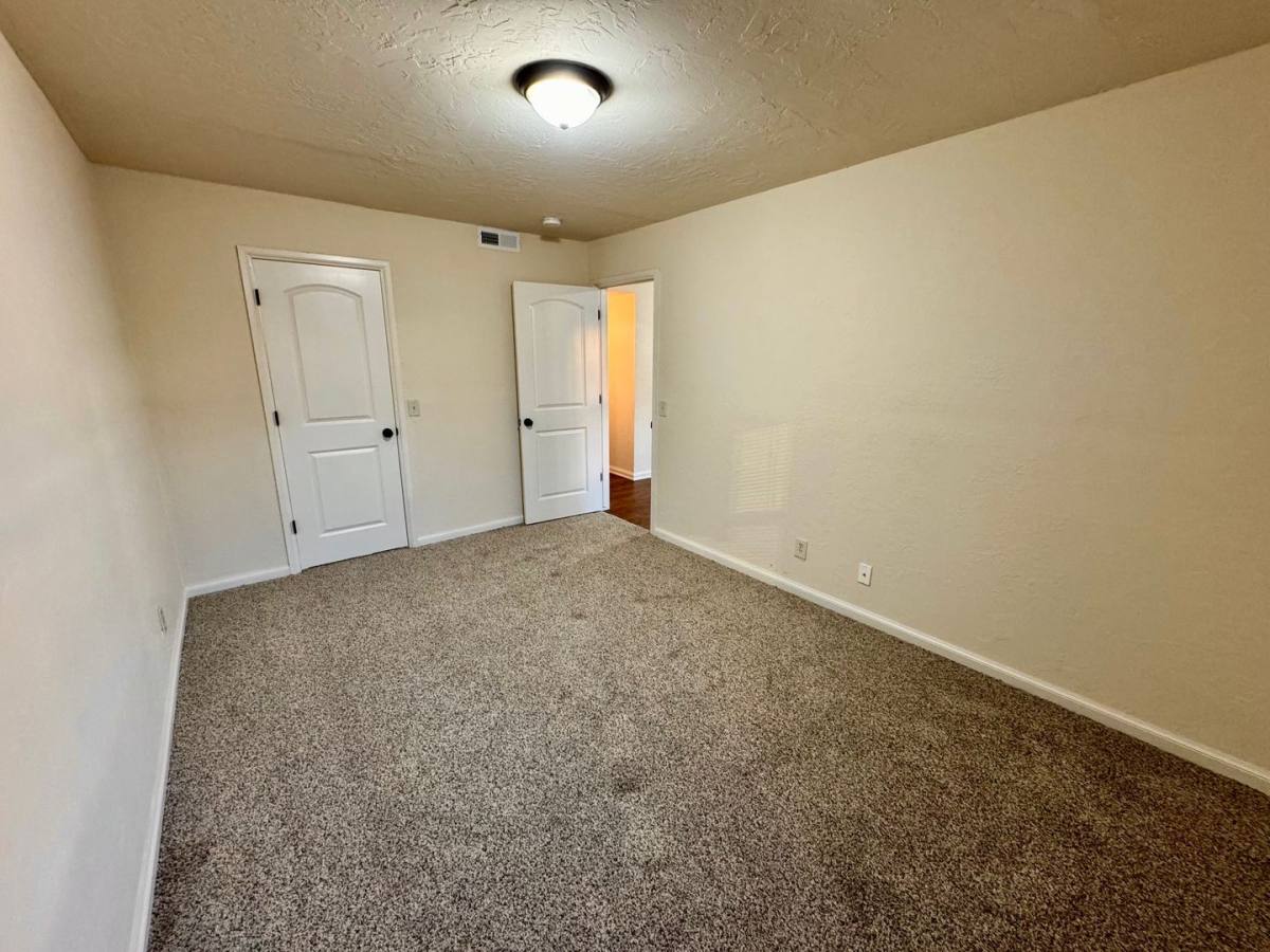 Apartment for rent at 801 N Willie Miner Ave, El Reno, OK 73036
