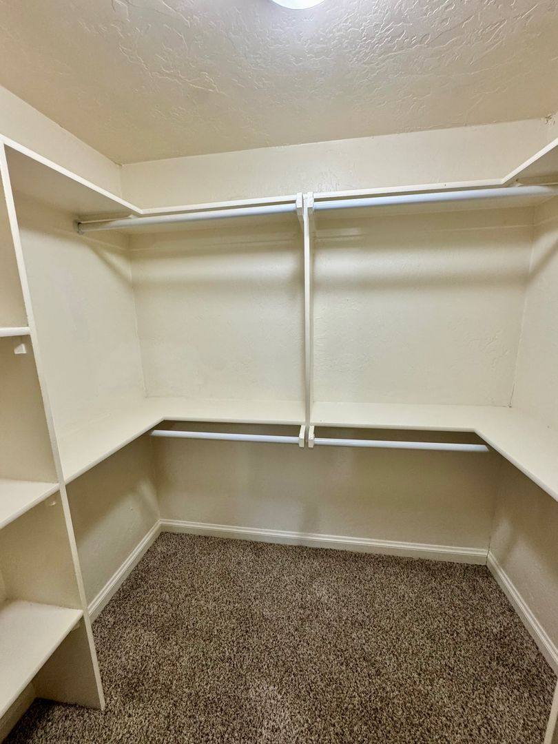 Apartment for rent at 801 N Willie Miner Ave, El Reno, OK 73036