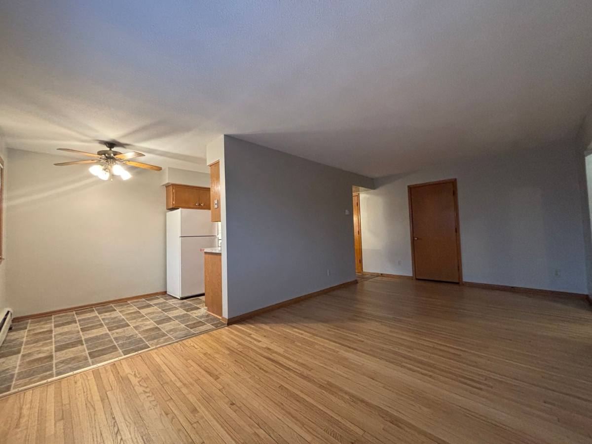 Apartment for rent at 984 Van Buren Ave, Saint Paul, MN 55104