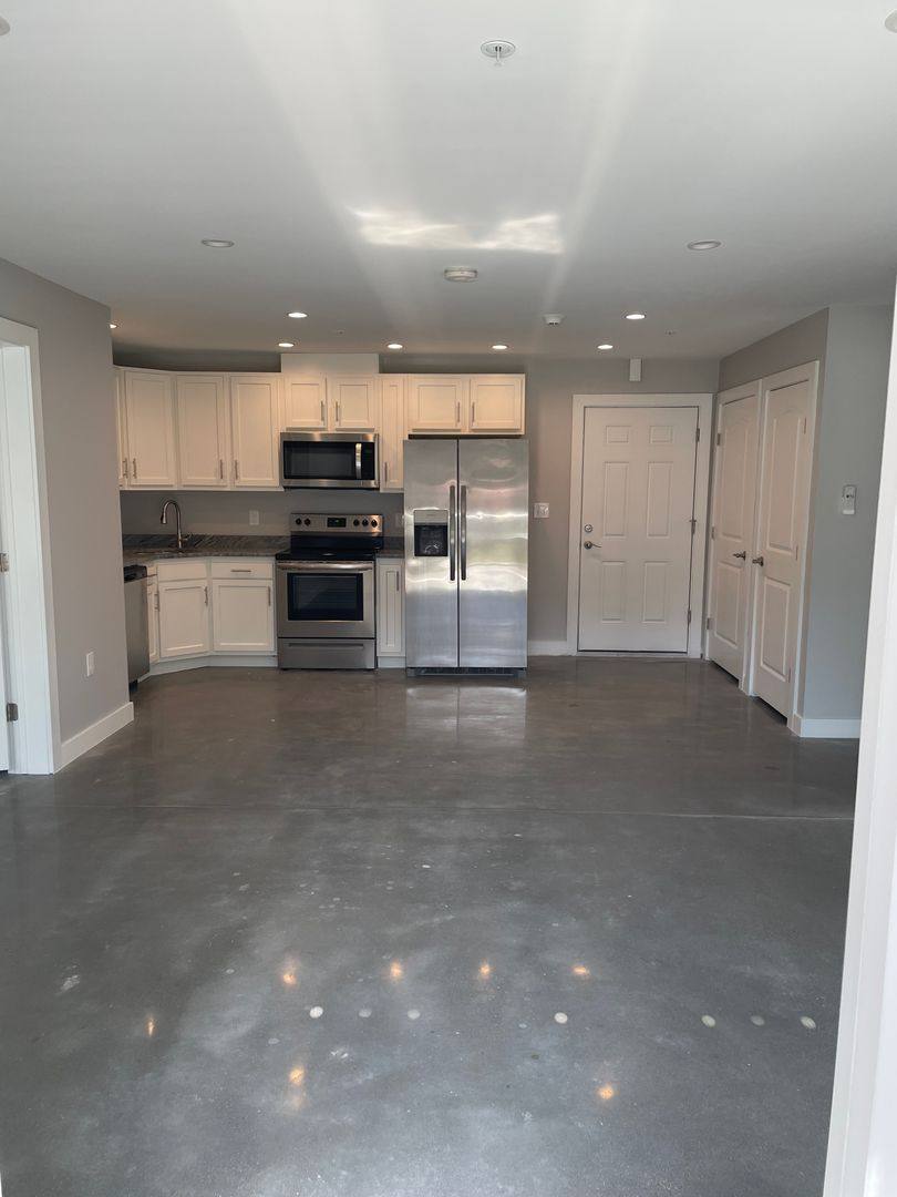Apartment for rent at 579 S St, Fitchburg, MA 01420