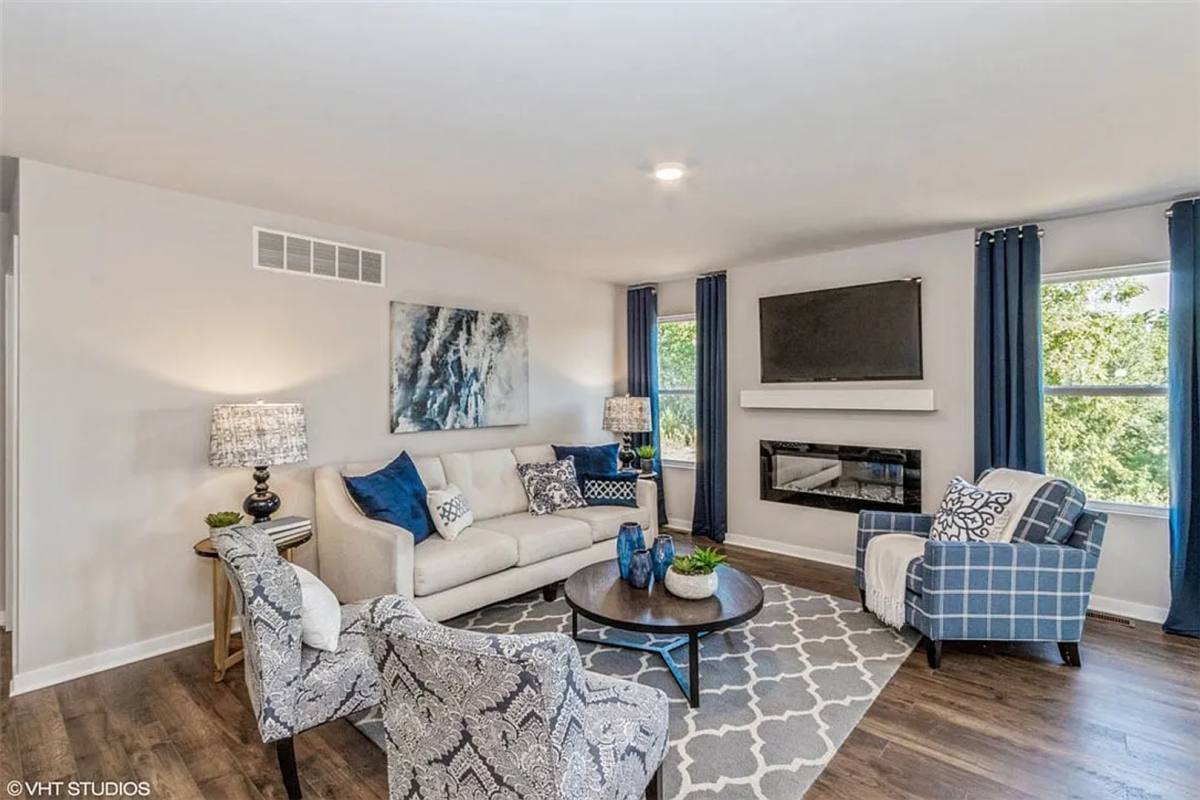 Townhouse for rent at 1407 NE Crossing Oak Dr, Ankeny, IA 50021