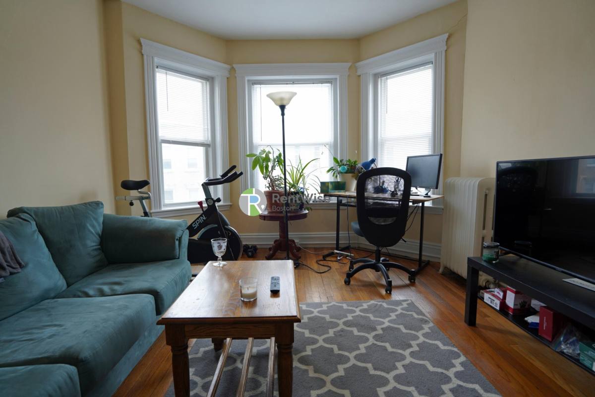 Apartment for rent at 76 Gordon St #16, Brighton, MA 02135