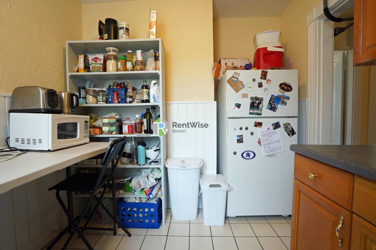 Apartment for rent at 76 Gordon St #16, Brighton, MA 02135