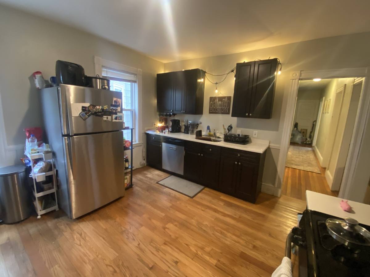 Apartment for rent at 10 Taft St #1, Dorchester, MA 02125