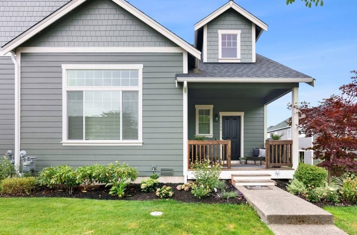 Townhouse for rent at 11534 Glacier Place NW, Gig Harbor, WA 98332