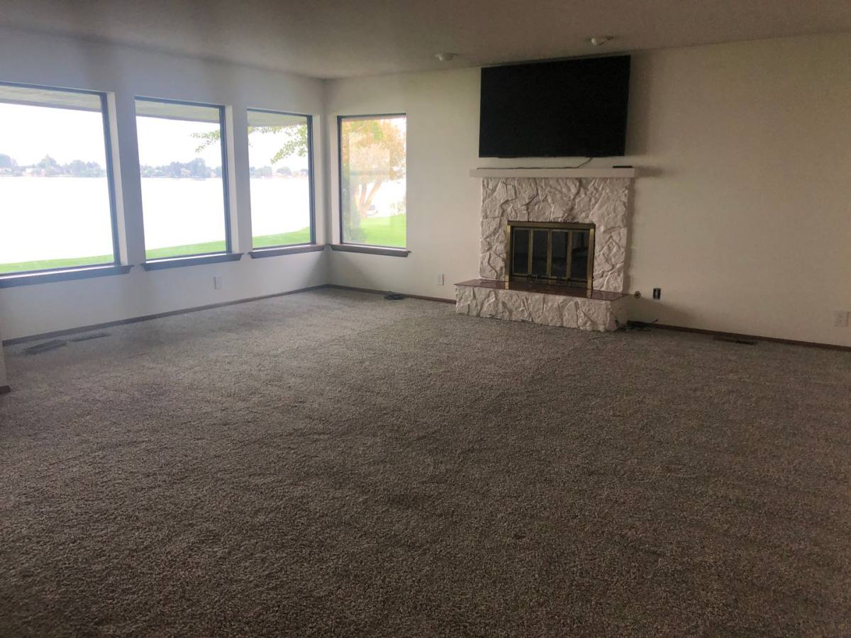 Condo for rent at 807 Westshore Dr, Moses Lake, WA 98837