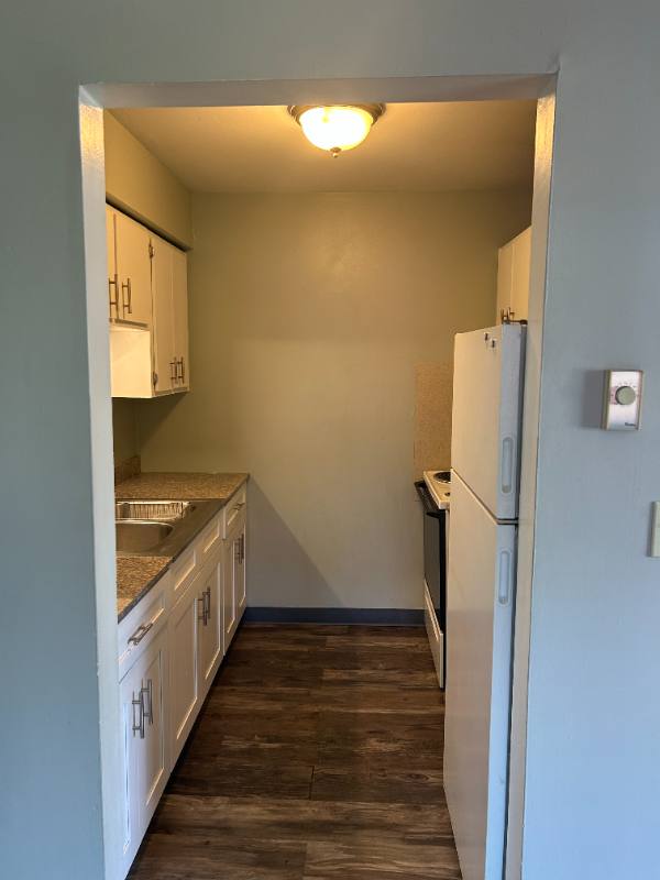 Apartment for rent at 616 S Main St, Shreve, OH 44676