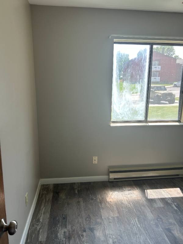 Apartment for rent at 616 S Main St, Shreve, OH 44676