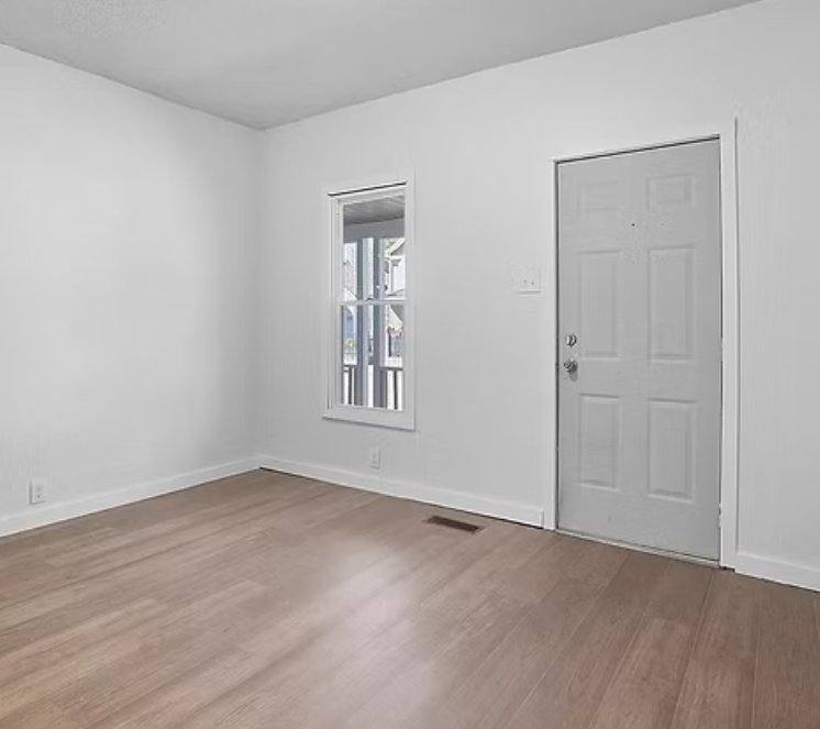 Apartment for rent at 726 Taylor St, Dayton, OH 45404