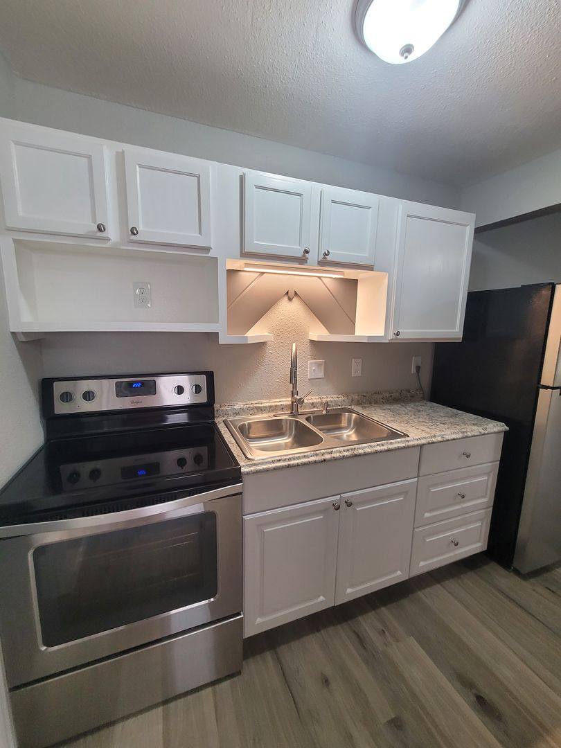 Apartment for rent at 4187 Sunset Dr, Osage Beach, MO 65065
