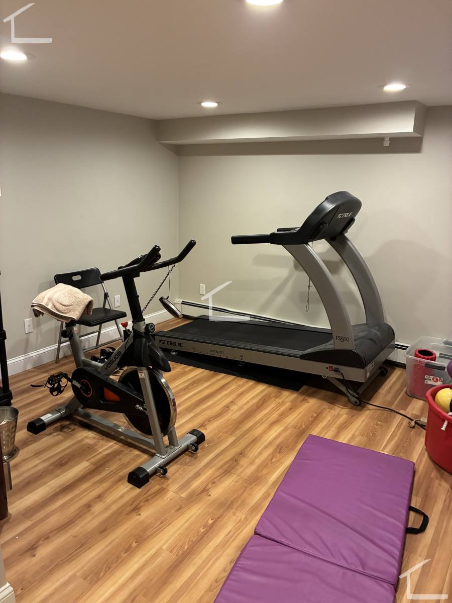 Apartment for rent at 71 Fessenden St, Newtonville, MA 02460