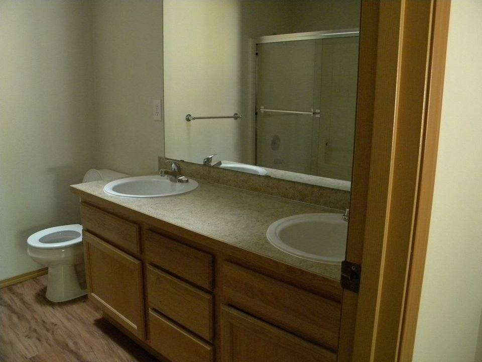 Apartment for rent at 119 107th St SW #B, Everett, WA 98204