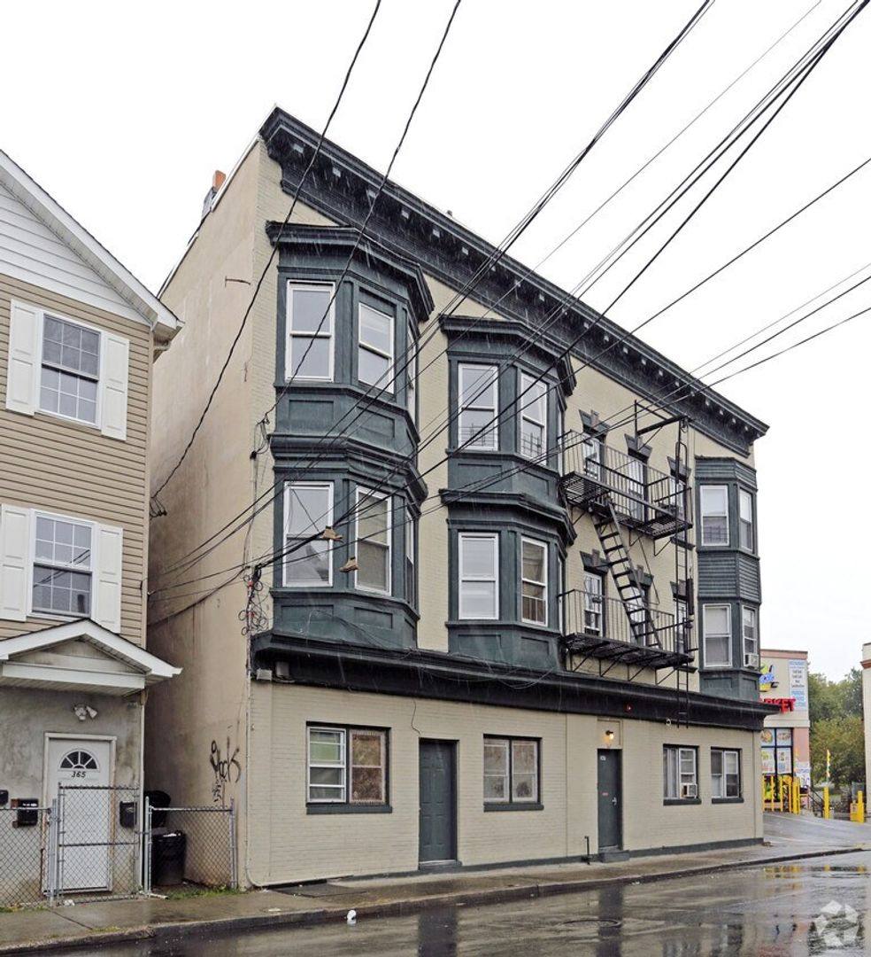 Apartment for rent at 367 Summer St, Paterson, NJ 07501