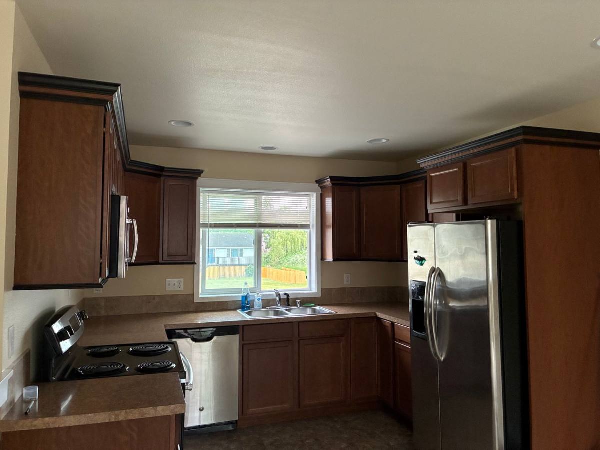 Townhouse for rent at 1235 E Fairhaven Ave, Burlington, WA 98233