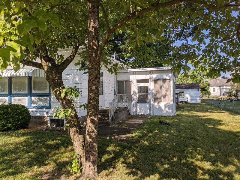 House for rent at 215 W Cass St, Culver, IN 46511