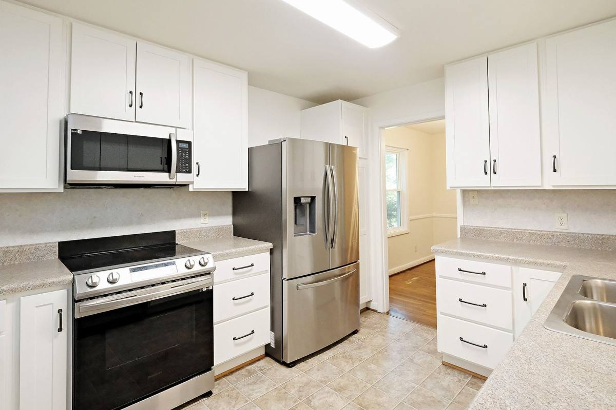House for rent at 140 W Park Dr, Charlottesville, VA 22901