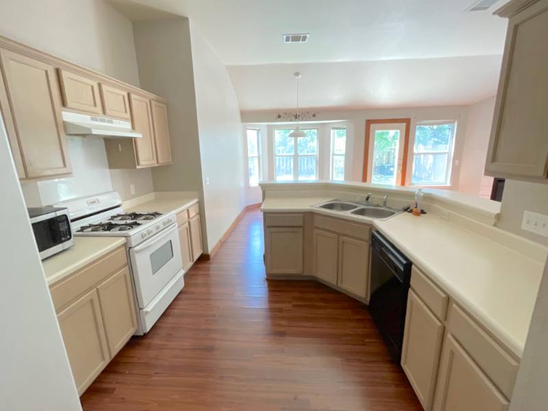 House for rent at 218 Sunshadow Dr, Lockhart, TX 78644
