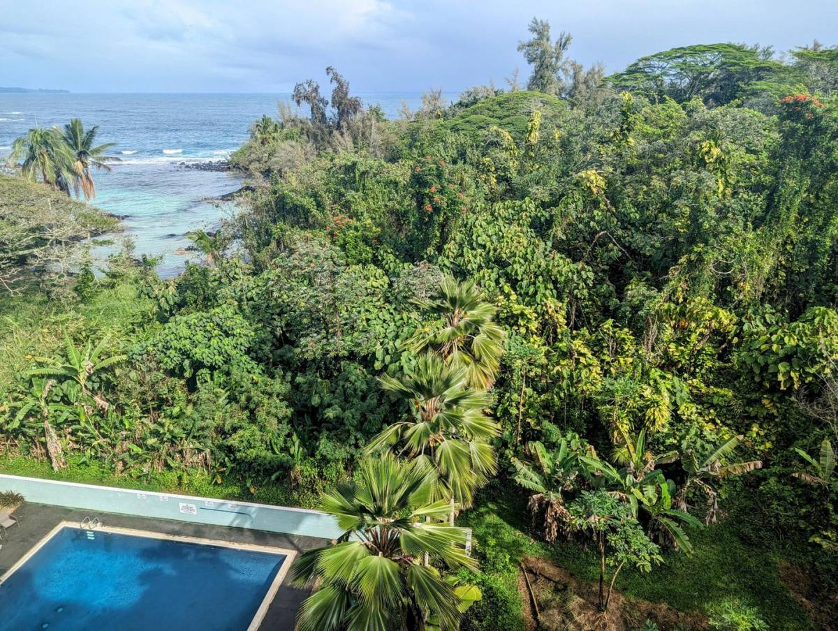 Condo for rent at 1875 Kalaniana'ole St, Hilo, HI 96720