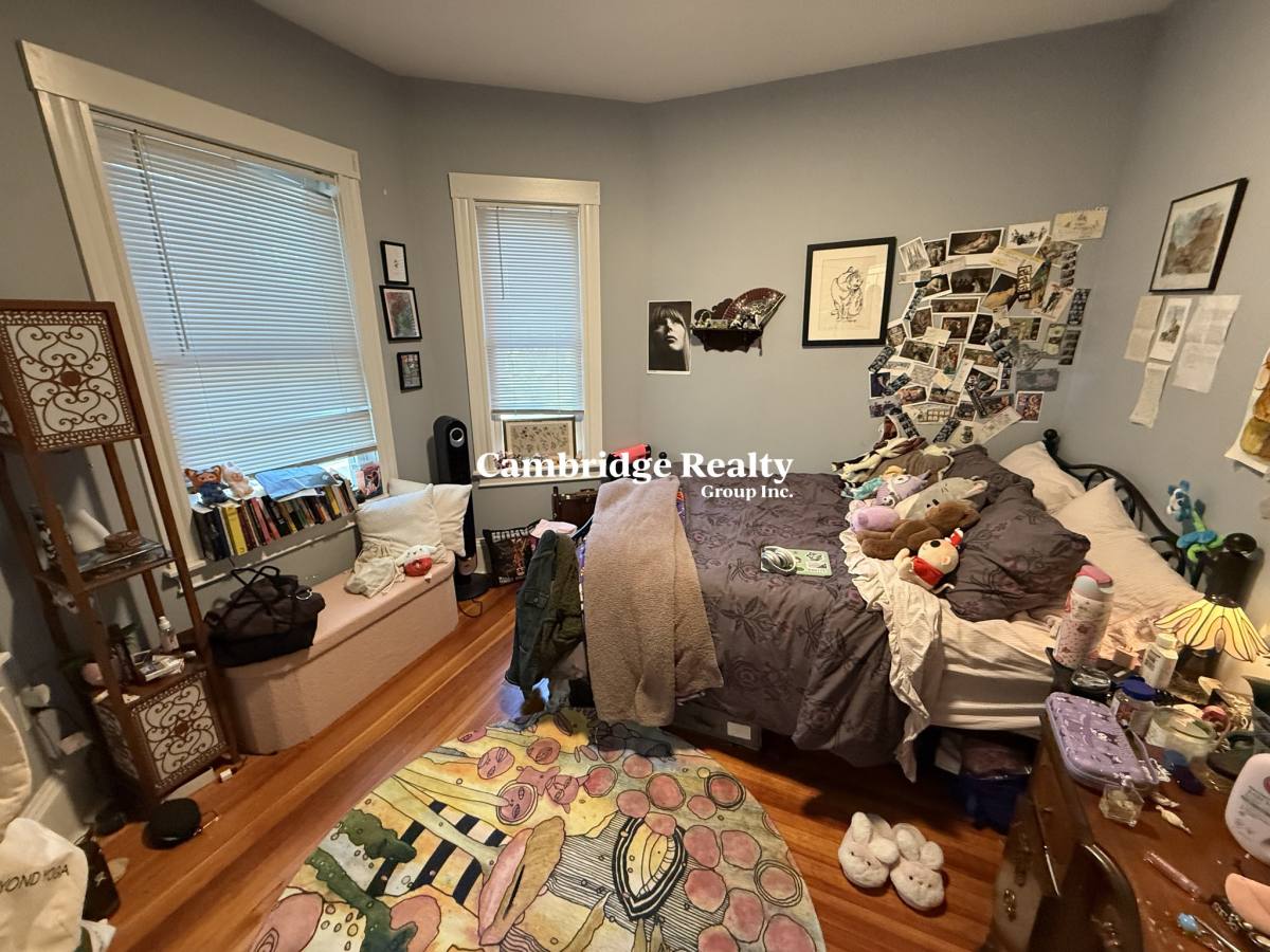 Condo for rent at 136 Oxford St #1, Cambridge, MA 02140