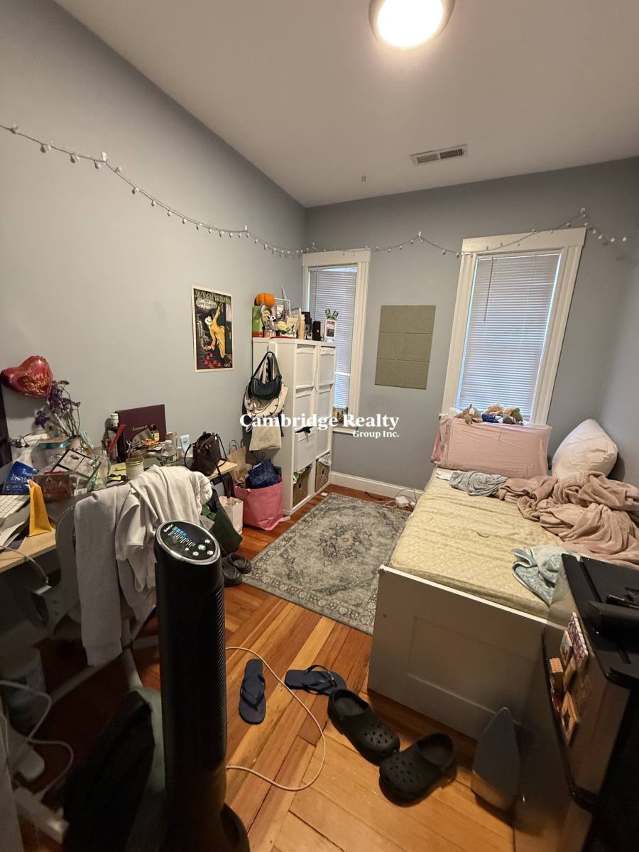 Condo for rent at 136 Oxford St #1, Cambridge, MA 02140