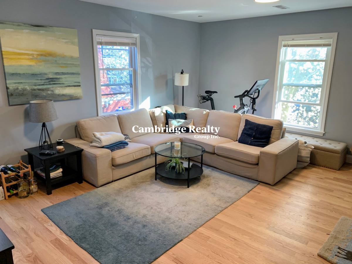 Apartment for rent at 91 Munroe St #2, Somerville, MA 02143
