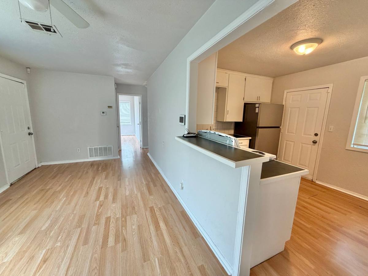 House for rent at 3212 NE 15th St, Oklahoma City, OK 73117