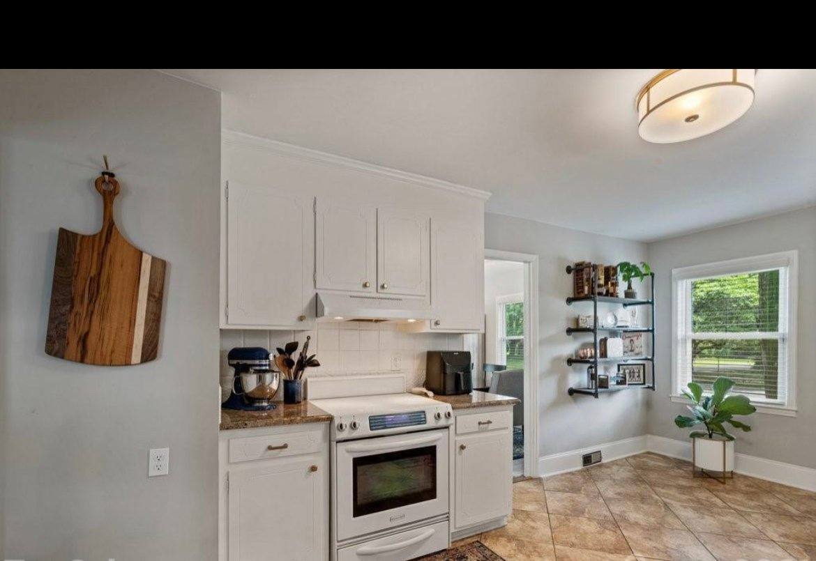House for rent at 4326 Castleton Rd, Charlotte, NC 28211
