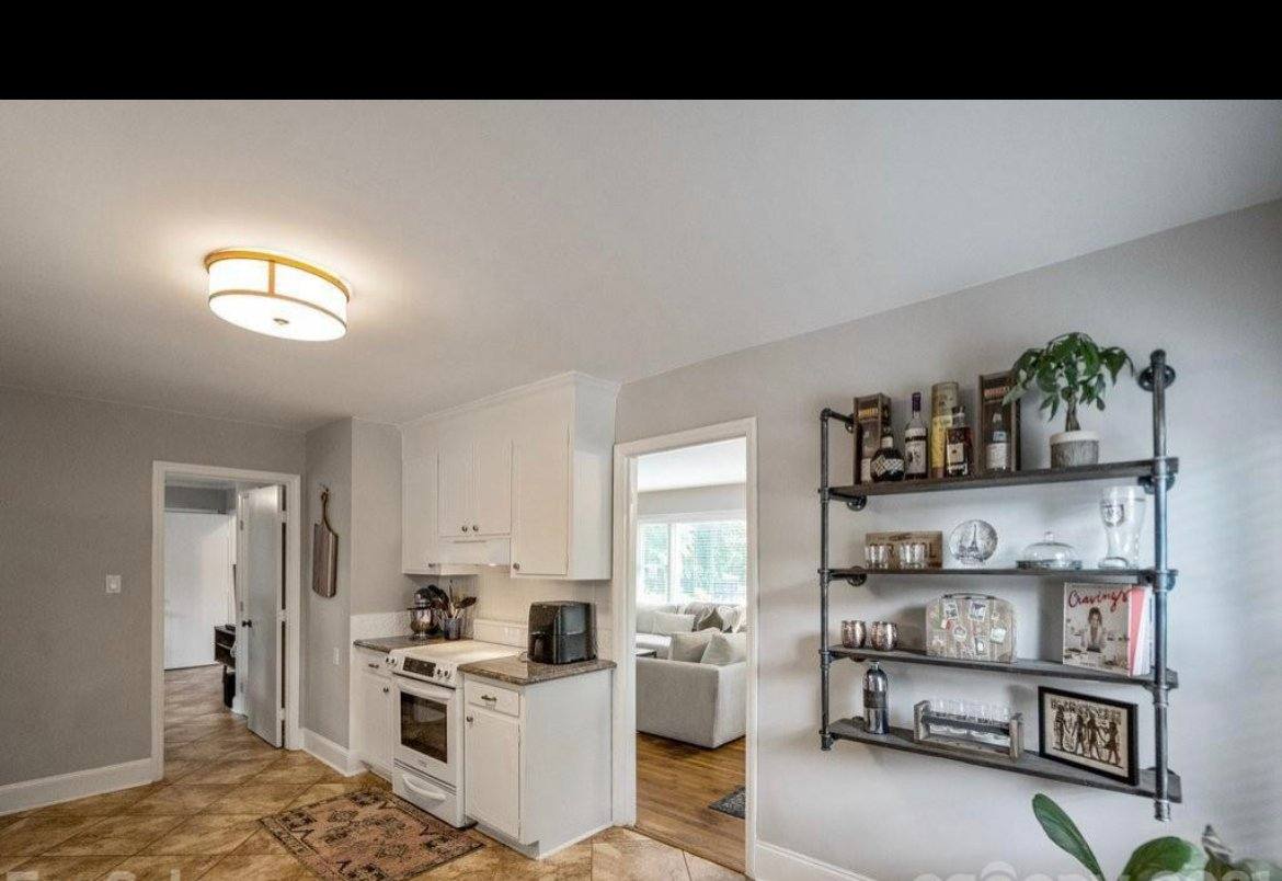 House for rent at 4326 Castleton Rd, Charlotte, NC 28211