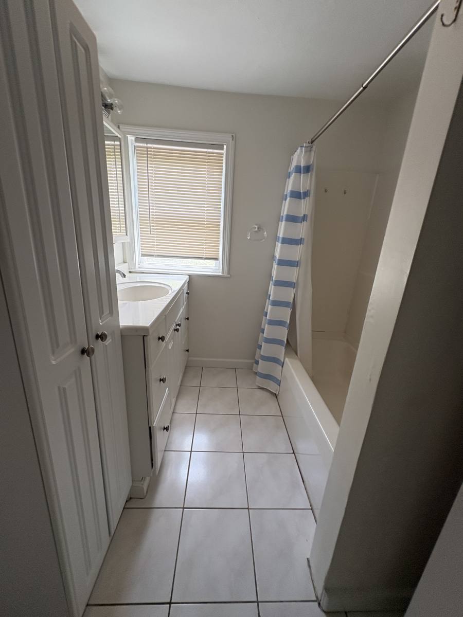 Townhouse for rent at 90 Wilson St, North Billerica, MA 01862