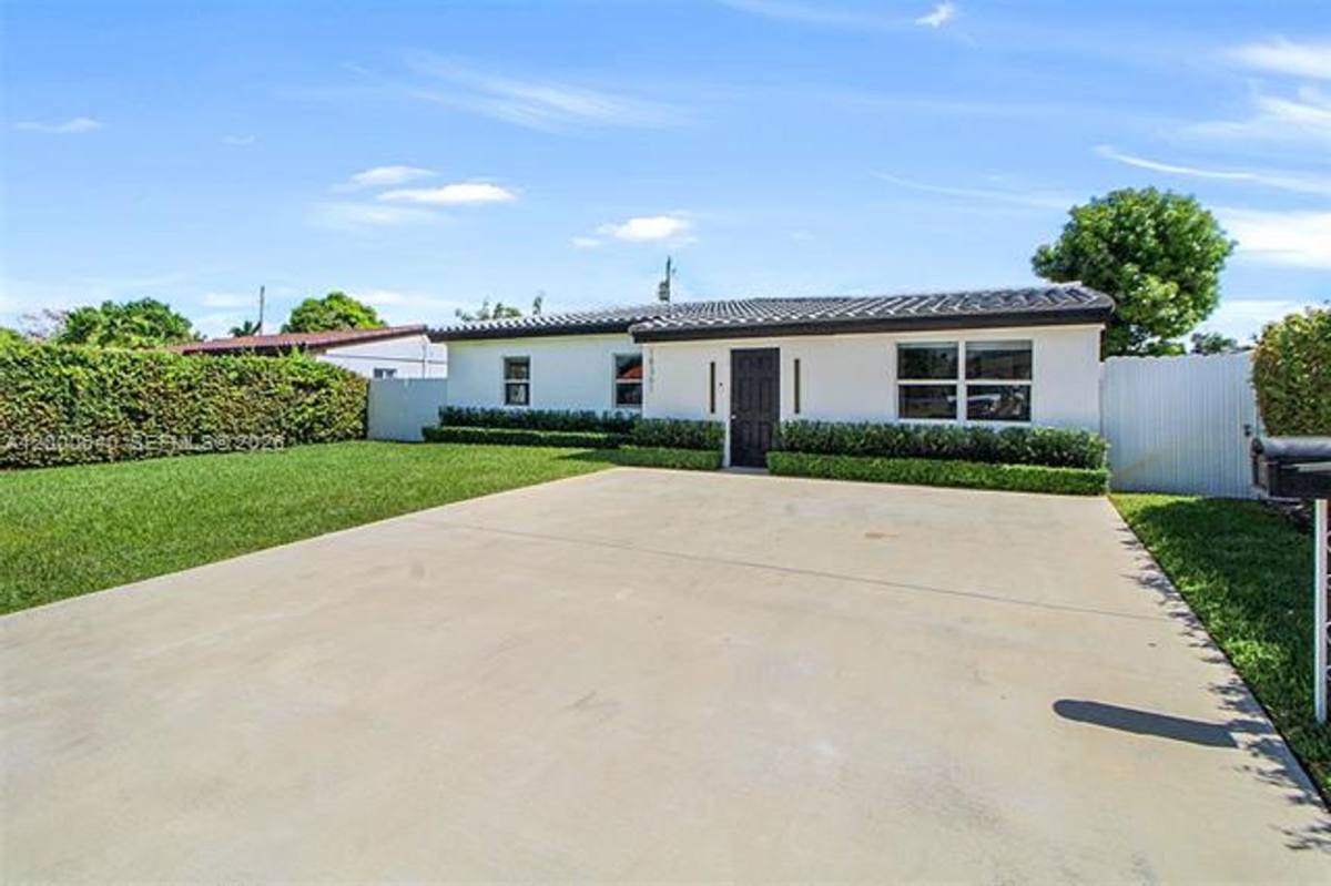 House for rent at 18361 NE 20th Place, Miami, FL 33179