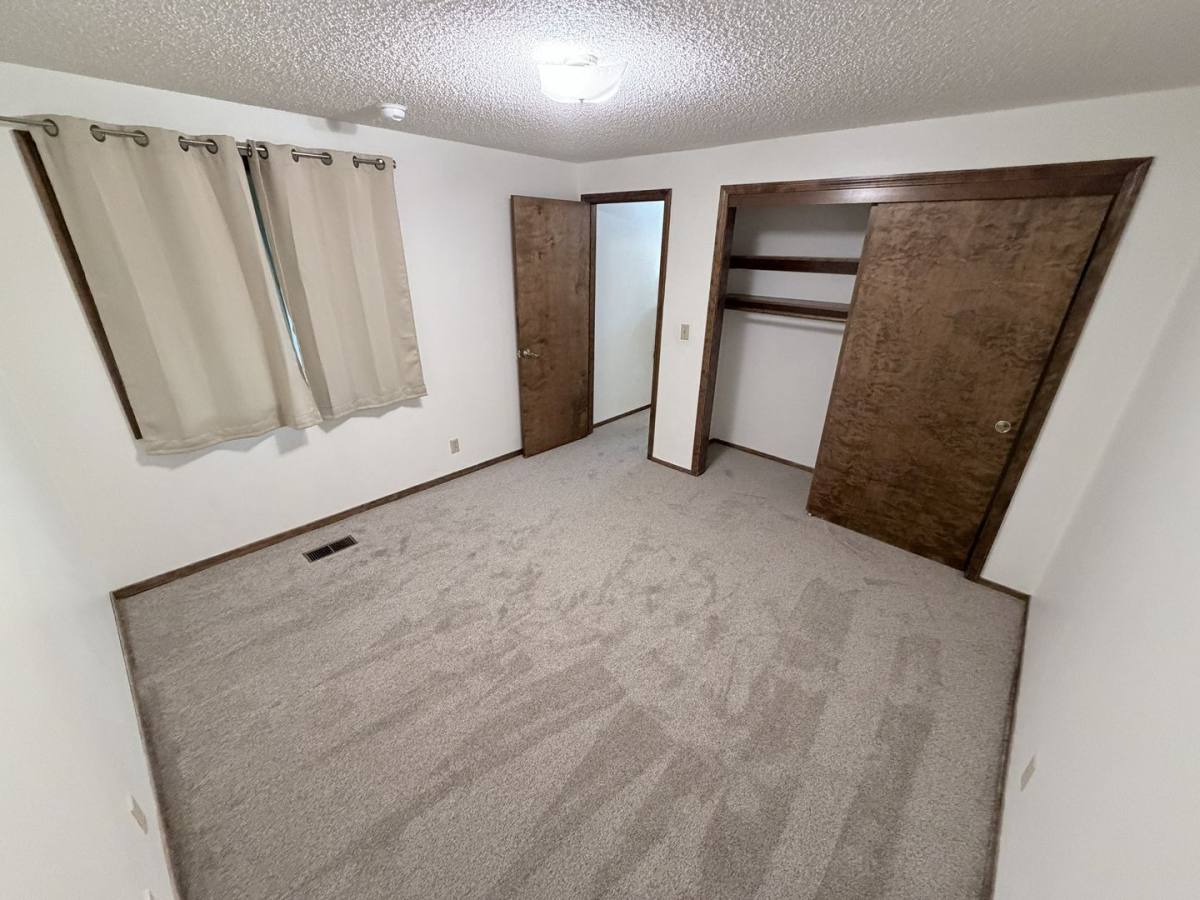 Apartment for rent at 1078 & 1080 Alder Dr NE, Salem, OR 97303
