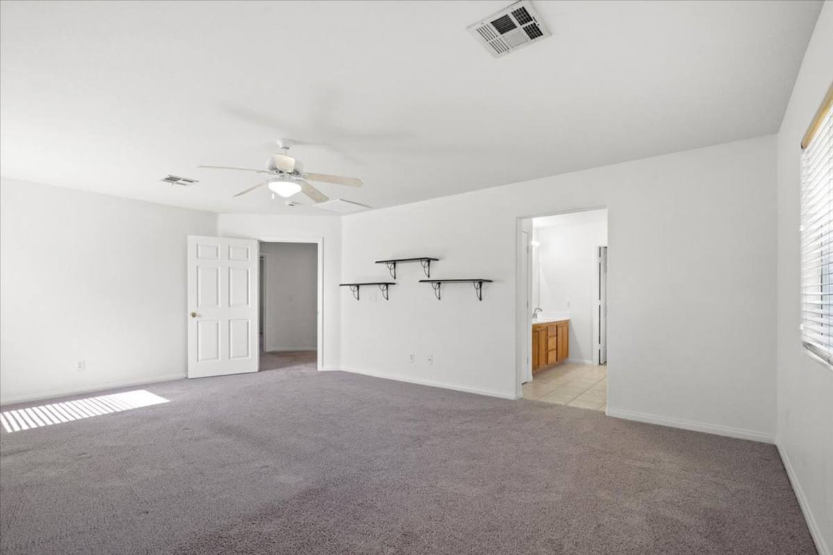 House for rent at 8442 Galliano Ave, Las Vegas, NV 89117