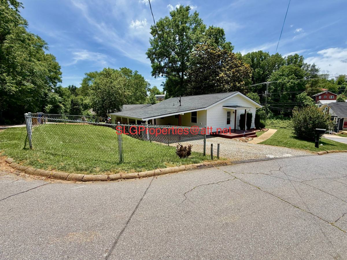 House for rent at 271 State St, Asheville, NC 28806