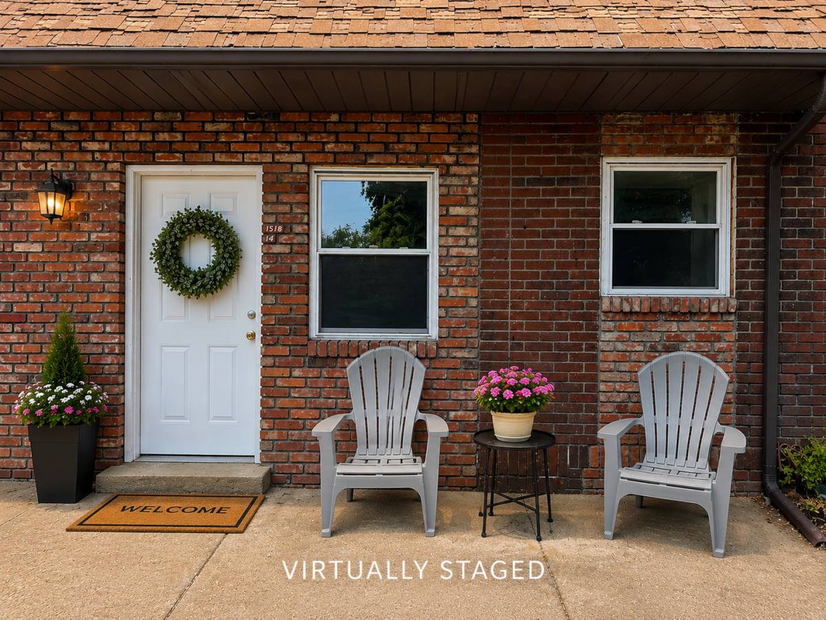 Apartment for rent at 1518 Chartiers Ave, McKees Rocks, PA 15136