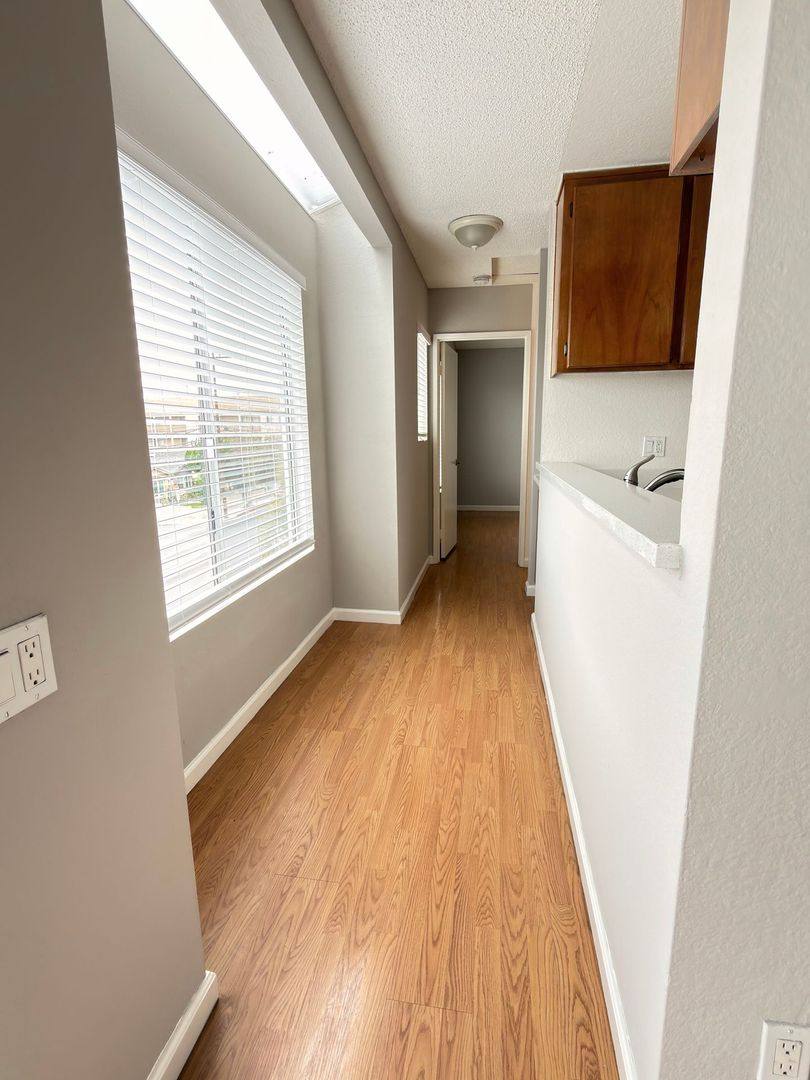 Apartment for rent at 1436 Obispo Ave, Long Beach, CA 90804