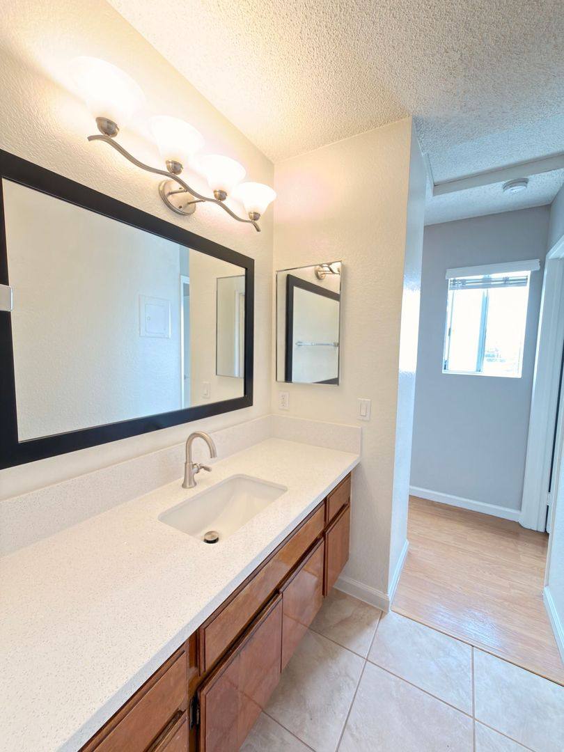 Apartment for rent at 1436 Obispo Ave, Long Beach, CA 90804