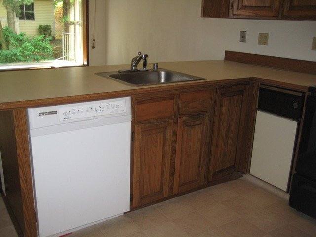Condo for rent at 4208 Factoria Blvd SE, Bellevue, WA 98006