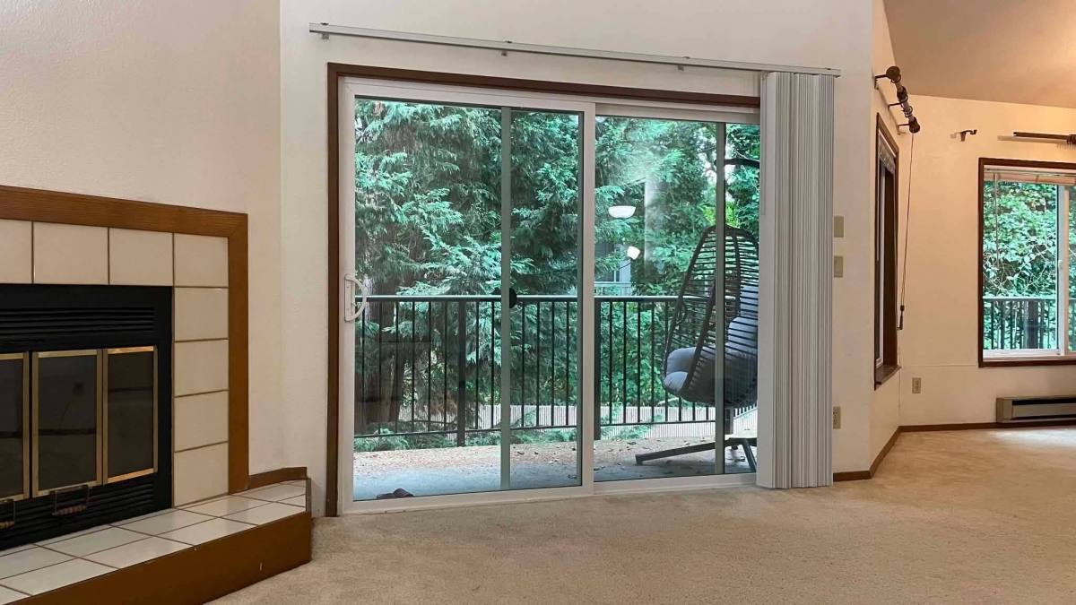 Condo for rent at 4208 Factoria Blvd SE, Bellevue, WA 98006